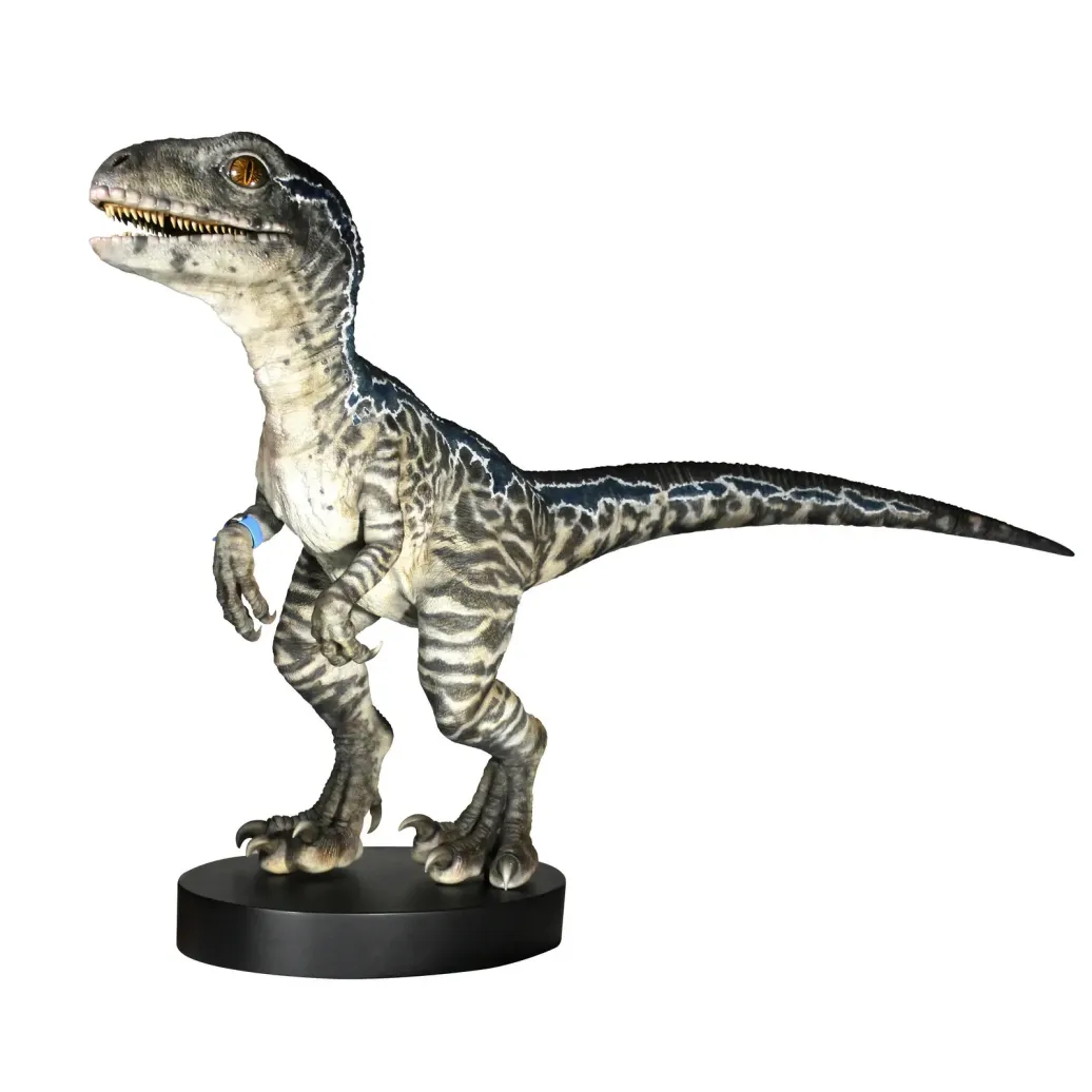 Jurassic World Fallen Kingdom Baby Blue Statue 61 cm