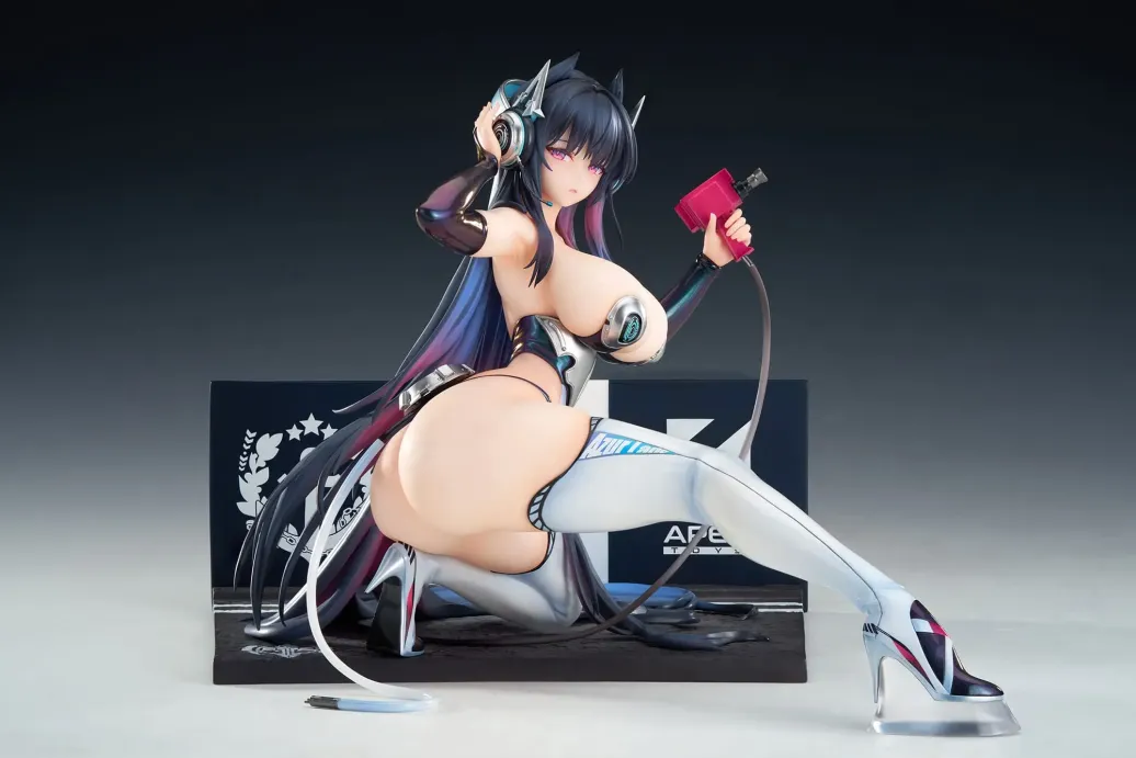 Azur Lane PVC Statue 1/7 Strasbourg Faerie of the Race Circuit Ver. 16 cm 