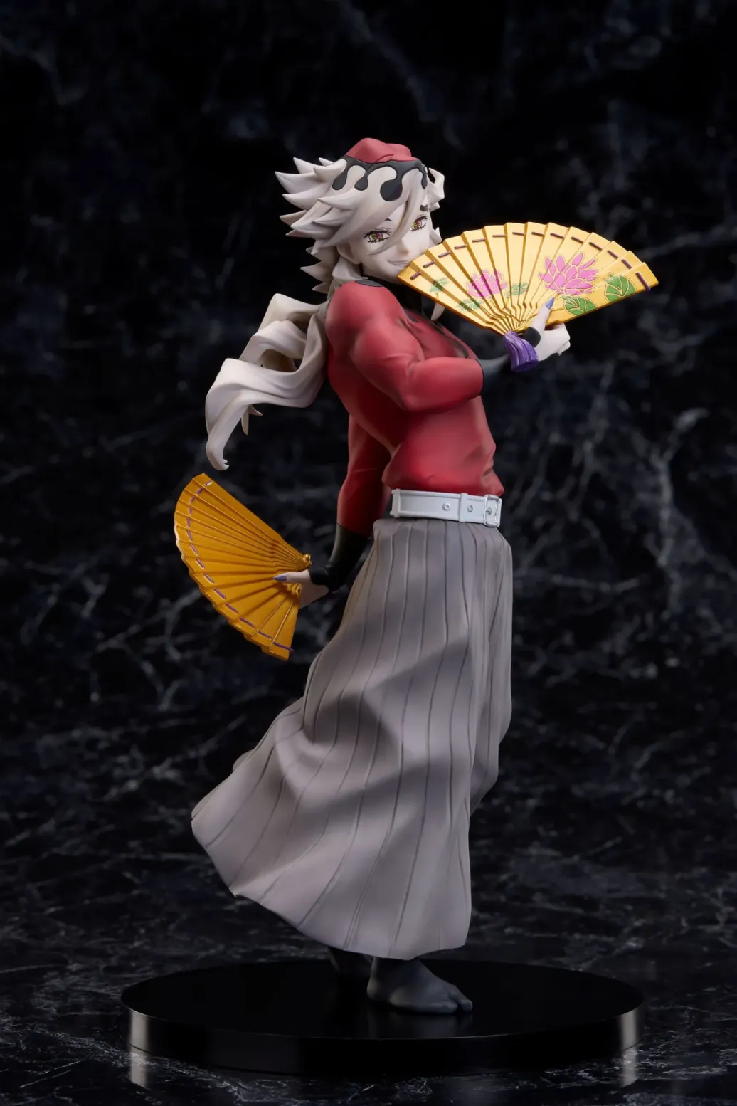 Demon Slayer: Kimetsu no Yaiba PVC Statue Douma 21 cm 