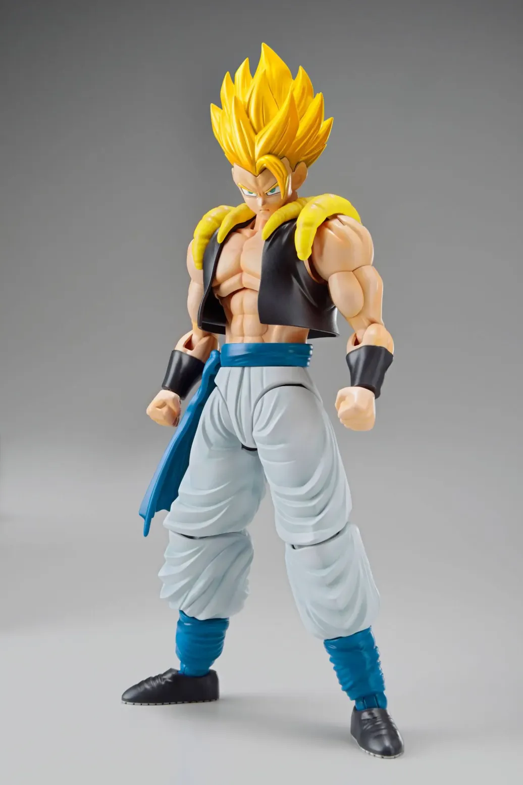 Dragonball Z Super Saiyan Gogeta Figure-rise Plastic Model Kit Figur 15 cm