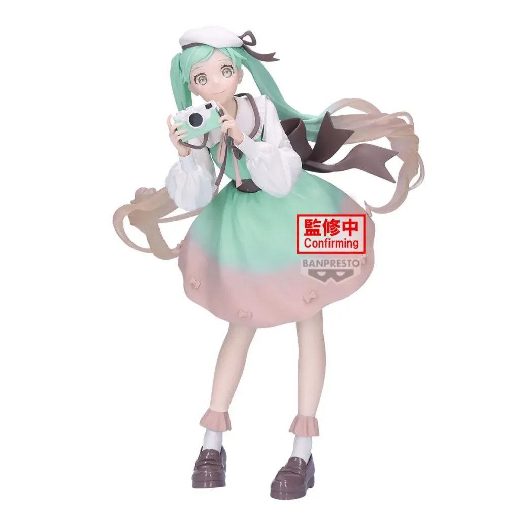 Hatsune Miku Holiday Memories PVC Statue Camera 20 cm