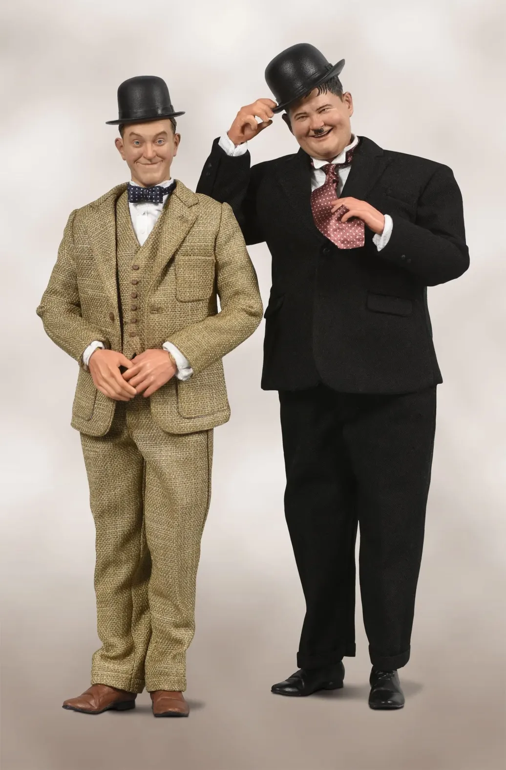 Dick und Doof Laurel & Hardy Actionfiguren Doppelpack Classic Suits 30-33 cm