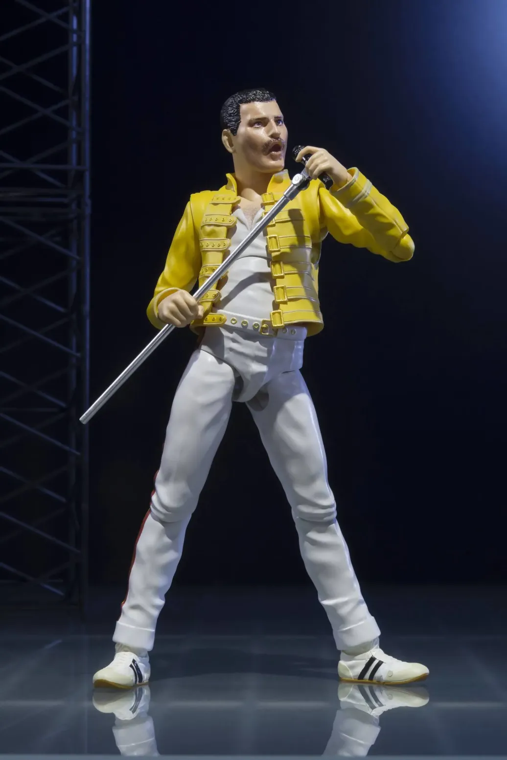 Queen Freddie Mercury S.H. Figuarts Actionfigur 14 cm