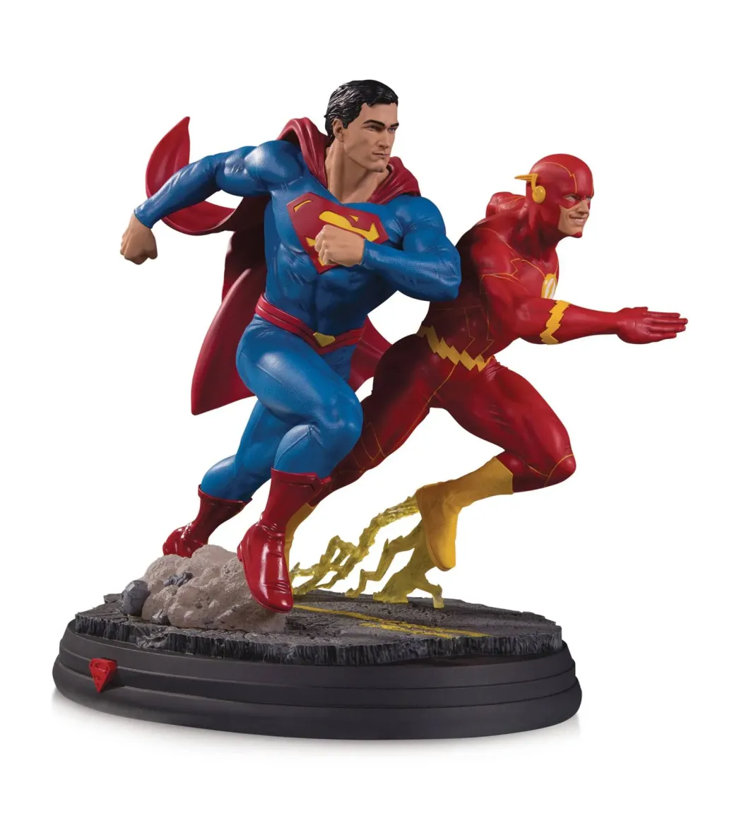 DC Gallery Statue Superman vs The Flash Racing 2nd Edition 26 cm