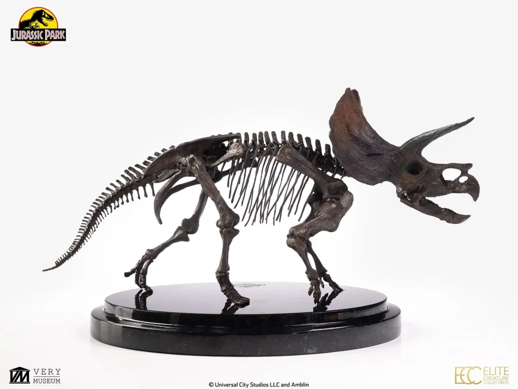 Jurassic Park Statue 1/24 Triceratops Fossil Skeleton Bronze 35 cm