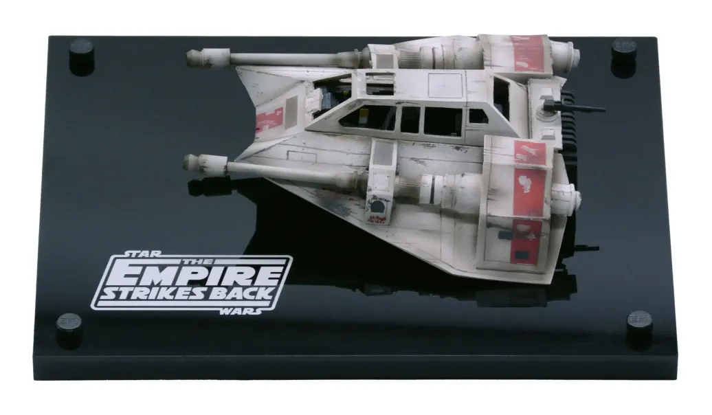 Star Wars Episode V Replik 1/1 Snowspeeder Crew Gift
