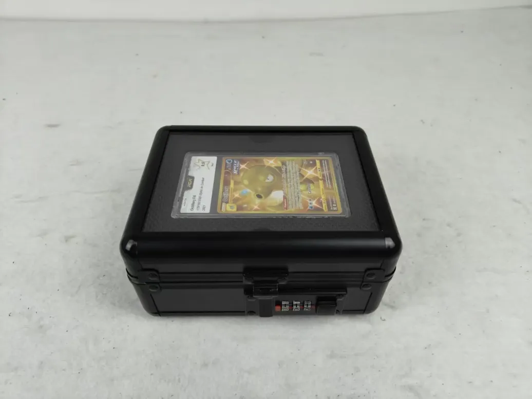 Evoretro Graded Card Display- und Transportkoffer mit Sichtfenster Schwarz