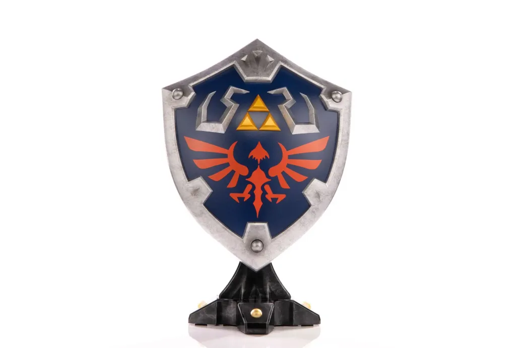 The Legend of Zelda Breath of the Wild PVC Statue Hylian Shield Standard Edition 29 cm