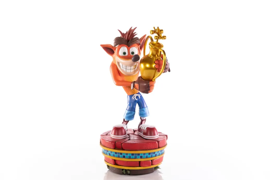 Crash Team Racing Nitro-Fueled Statue Crash Winner 46 cm
