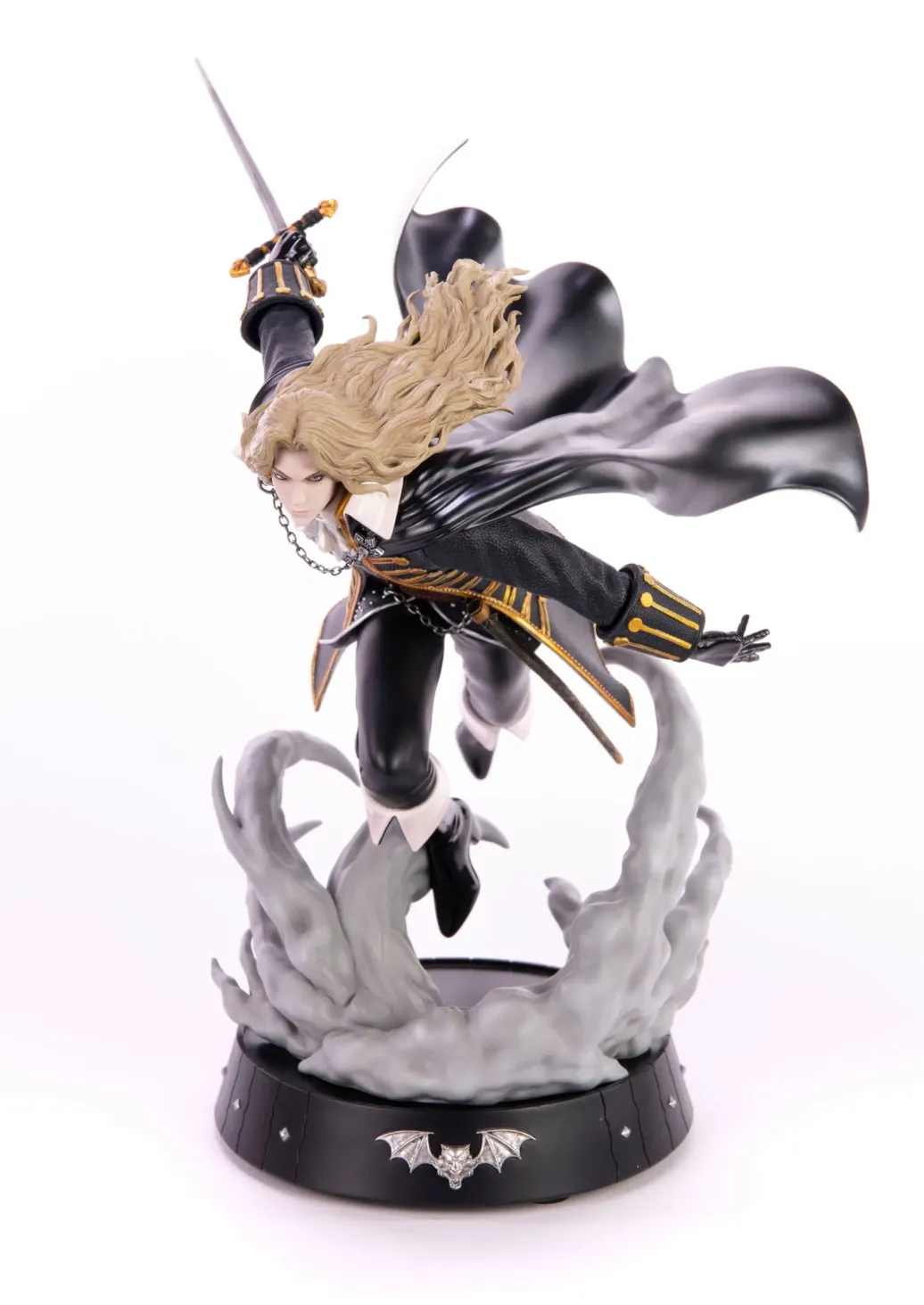 Castlevania Symphony of the Night Statue Dash Attack Alucard 30 cm