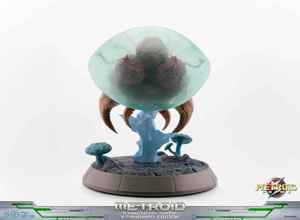 Metroid Prime PVC Figur Metroid (Standard) (Glow in the Dark) 21 cm