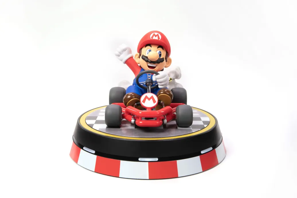 Mario Kart PVC Statue Mario Collector's Edition 22 cm