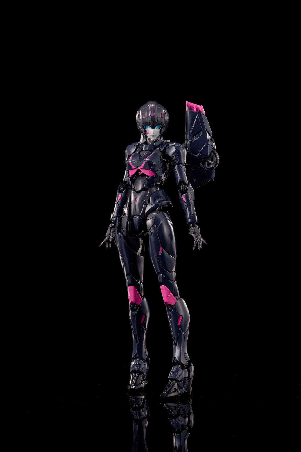 Transformers Furai Model Plastic Model Kit Black Arcee 16 cm