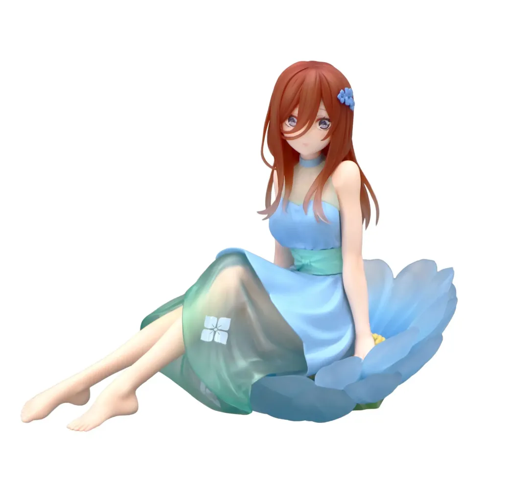 The Quintessential Quintuplets Specials Bloo-me! PVC Statue Nakano Miku 11 cm