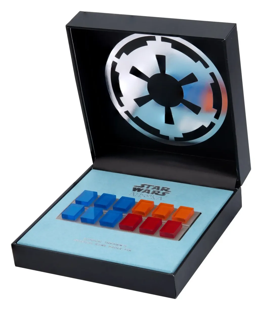 Star Wars: Ahsoka Ansteck-Pin Admiral Thrawn Rangabzeichen