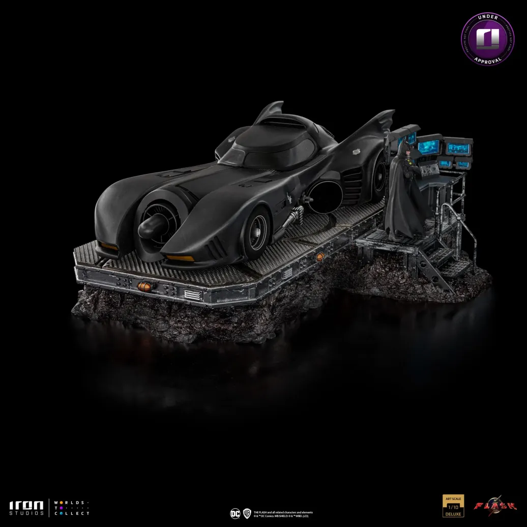 DC Comics Art Scale Deluxe Statue 1/10 The Flash Movie Batmobile 31 cm