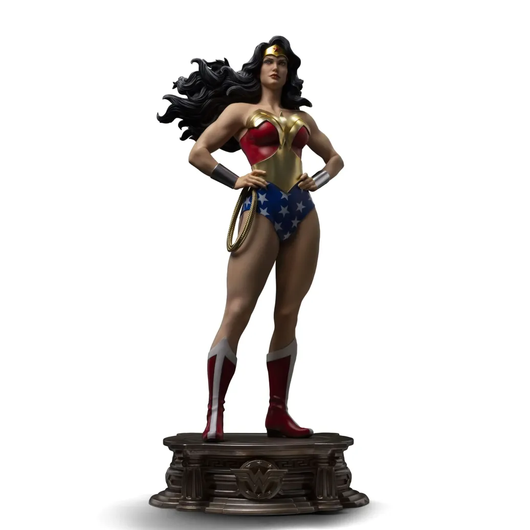 DC Comics Legacy Replica Statue 1/4 Wonder Woman 56 cm