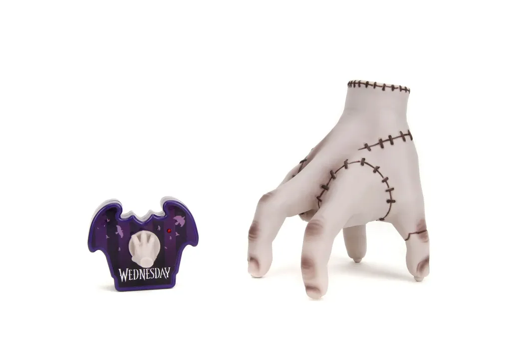 Wednesday Eiskaltes Händchen RC Roleplay-Replik