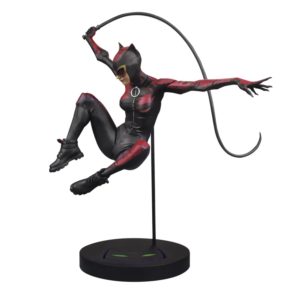 DC Designer Series Statue 1/6 Catwoman by Jock 33 cm
