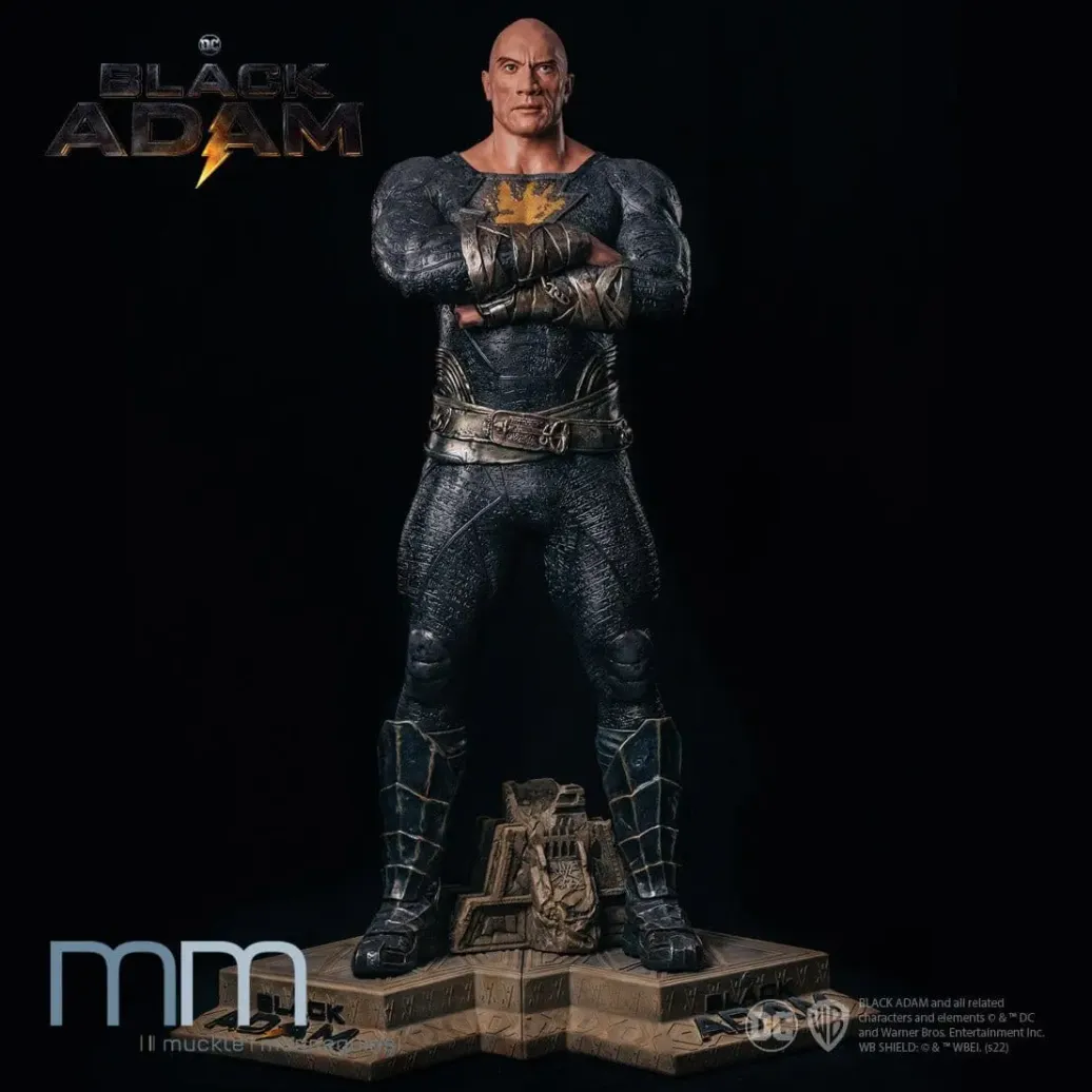 Black Adam Life-Size Statue Black Adam 211 cm