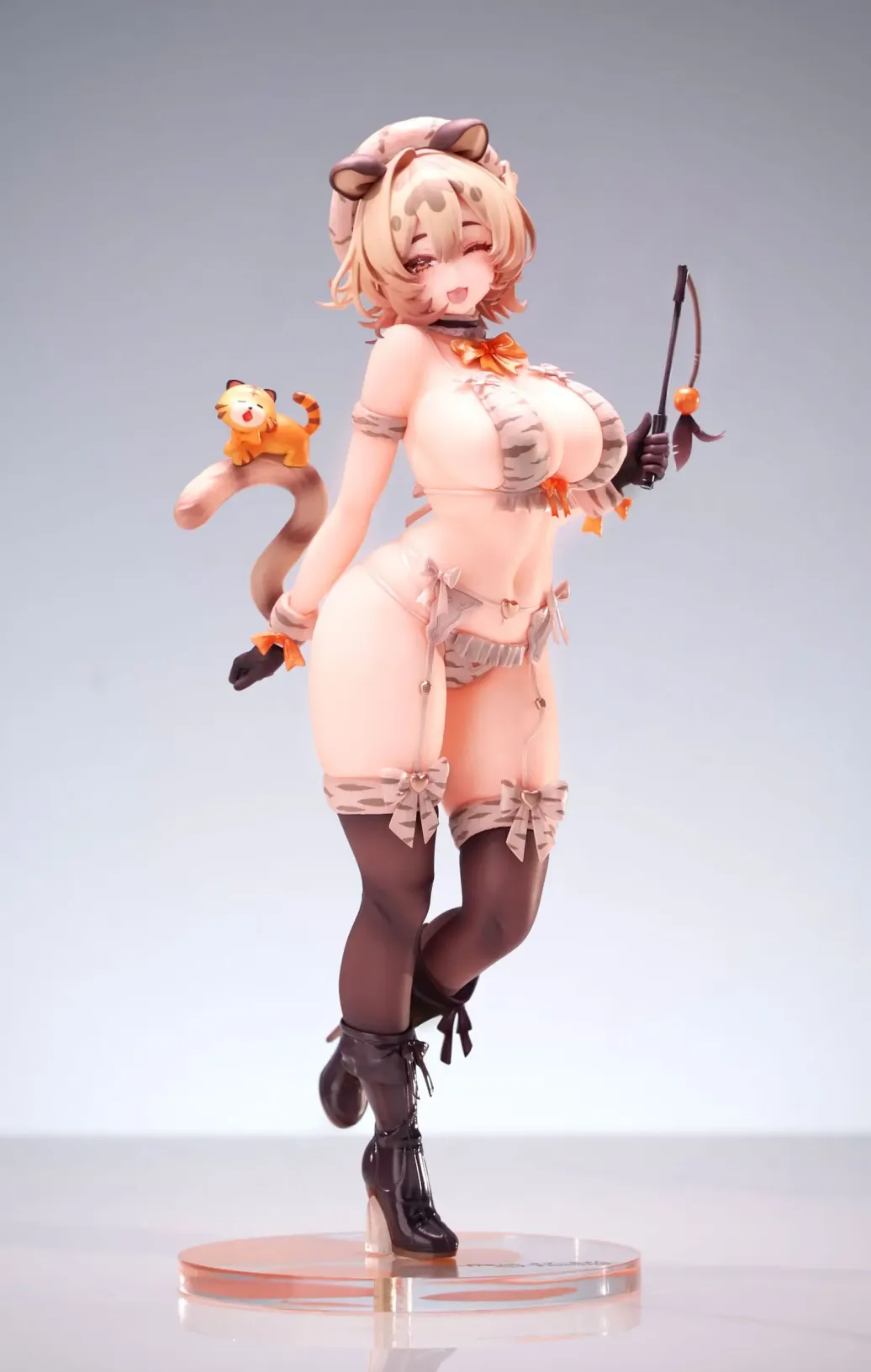 Original Character Gal.V x Momoroser Statue 1/6 Migu-chan illustration by freng Deluxe Edition 28 cm 