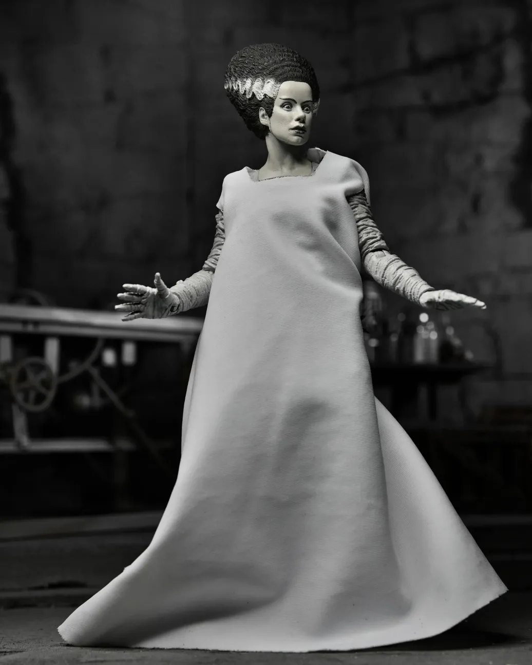 Universal Monsters Actionfigur Ultimate Bride of Frankenstein (Black & White) 18 cm