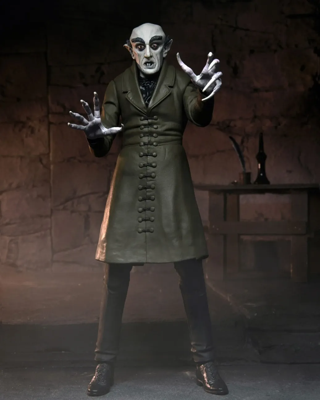 Nosferatu Actionfigur Ultimate Count Orlok 18 cm
