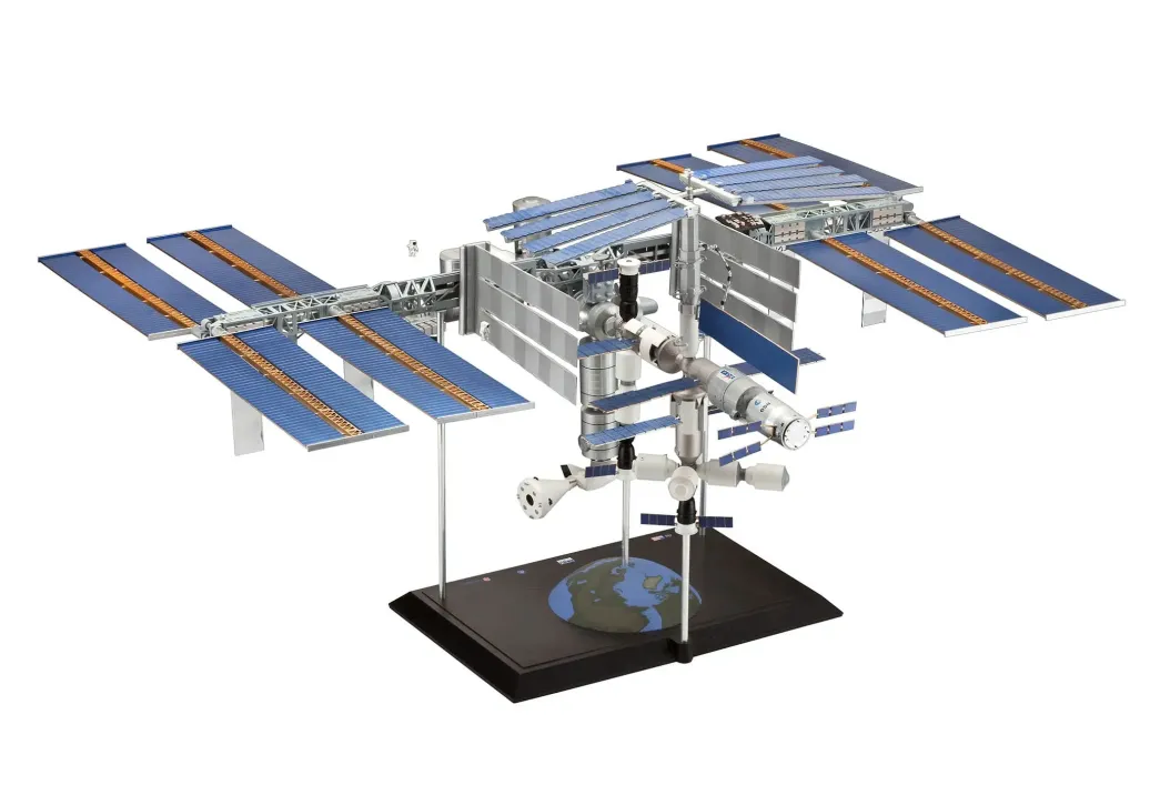 International Space Station ISS Modellbausatz 1/144 25th Anniversary Platinum Edition 74 cm