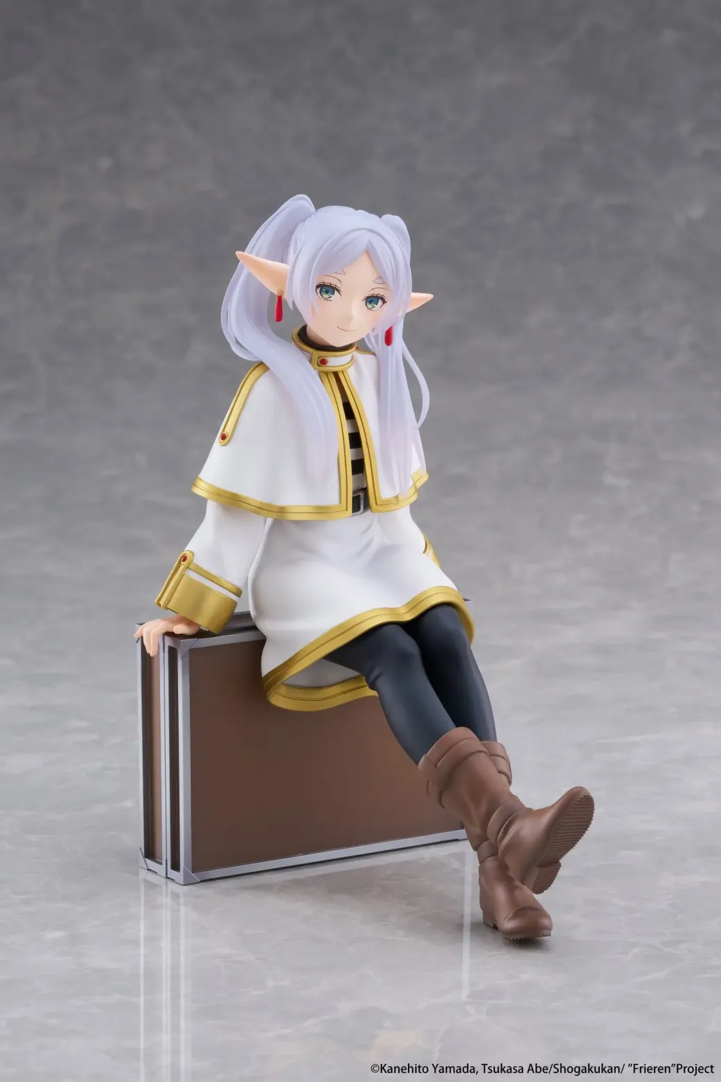 Frieren: Beyond Journey's End PVC Figur Desktop Cute Frieren (Trunk Case Ver.) Reissue 13 cm