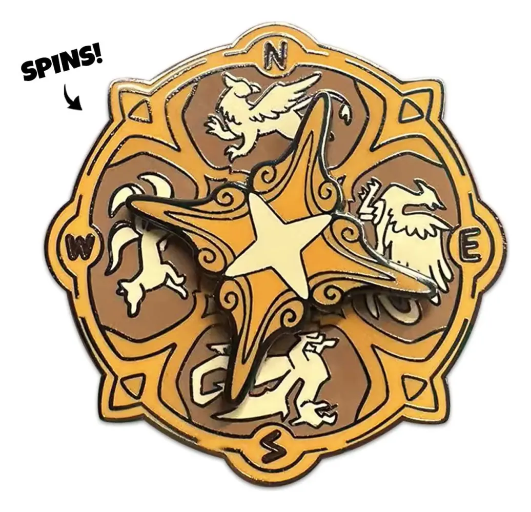 Quincy's Tavern Ansteck-Pin Compass 5 cm