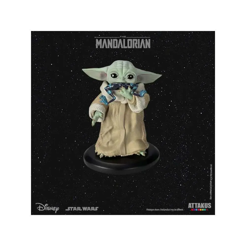 Star Wars: The Mandalorian Classic Collection Statue 1/5 Grogu Eating Frog 10 cm