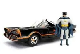 Batman Diecast Modell 1/24 1966 Classic TV Series Batmobil mit Figur