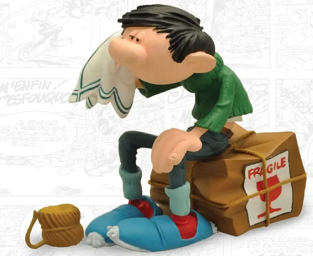 Gaston: Fragile Crate Figure