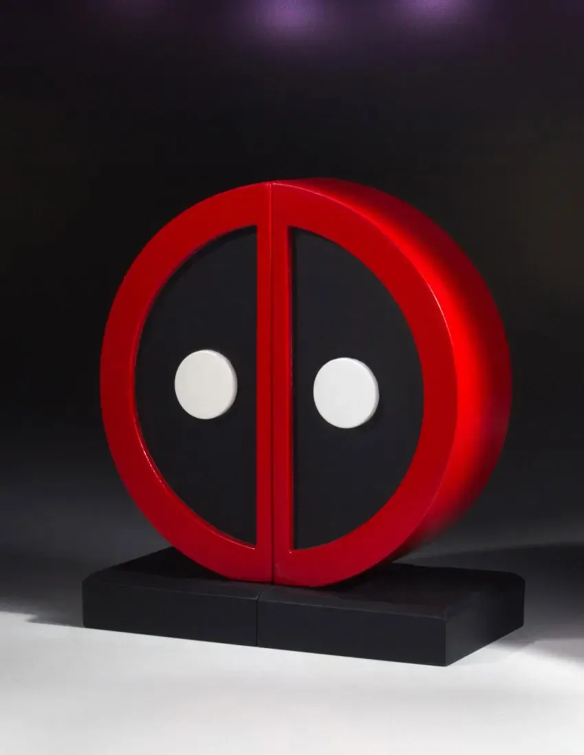 Marvel Comics Buchstützen Deadpool Logo 16 cm
