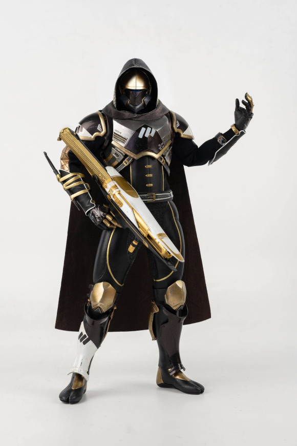 Destiny 2 Hunter Sovereign Golden Trace Shader Actionfigur 30 cm