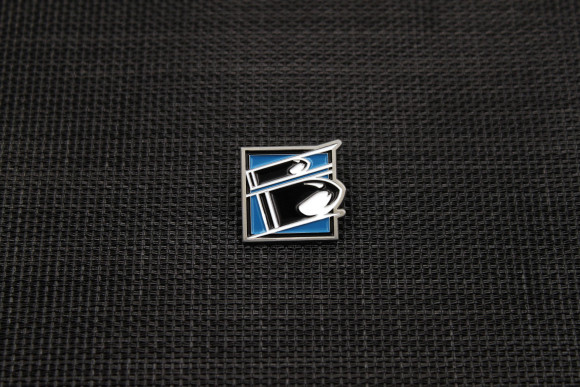 Six Collection Ansteck-Pin Operator Icon Buck