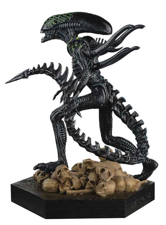The Alien & Predator Grid Xenomorph Figurine Collection 13 cm