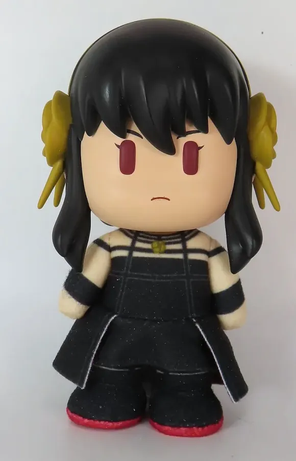 Spy x Family Plüschfigur Yor Forger Cool Movable 11 cm