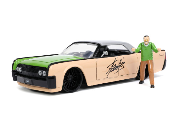 Marvel Hollywood Rides Diecast Modell 1/24 1963 Lincoln Continental mit Stan Lee Figur