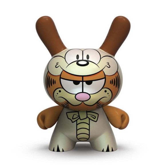 Garfield: El Impostor Dunny 8 inch Vinyl Art Figure by WuzOne