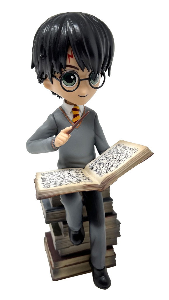 Harry Potter Figur Harry and the Pile of Spell Book 21 cm