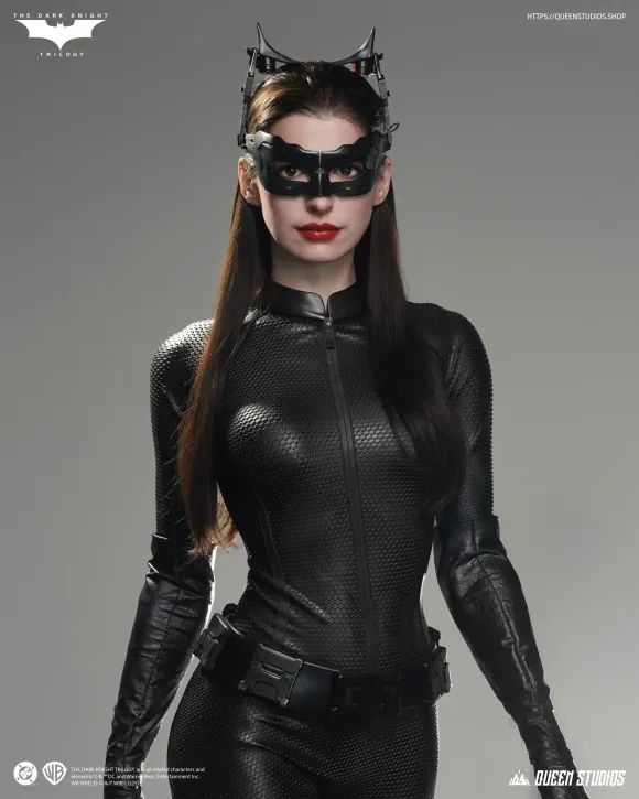 The Dark Knight Rises Statue 1/1 Catwoman 200 cm