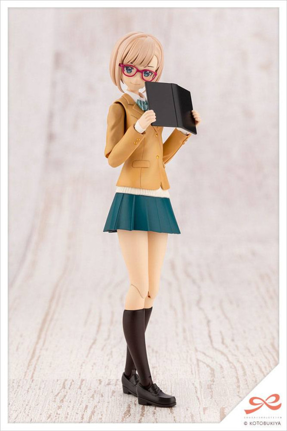 Sousai Shojo Teien Plastic Model Kit 1/10 Koyomi Takanashi Ryobu High School Winter Clothes 15 cm