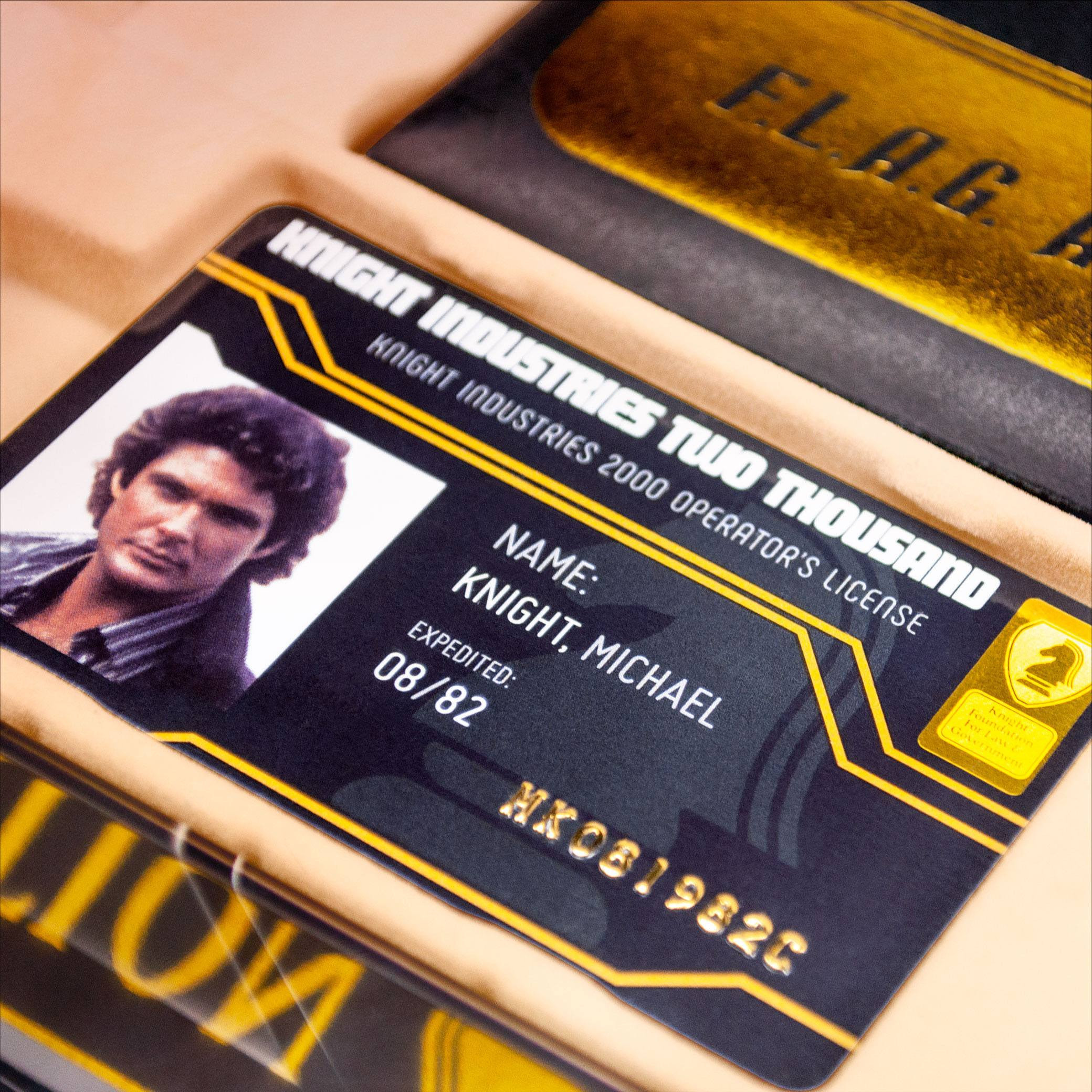 Knight Rider FLAG Agent Kit Collectors Geschenkbox jetzt online kaufen