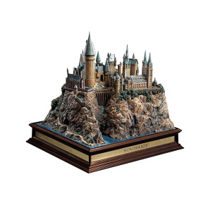 Harry Potter - Hogwarts Zauberschule Diorama Statue