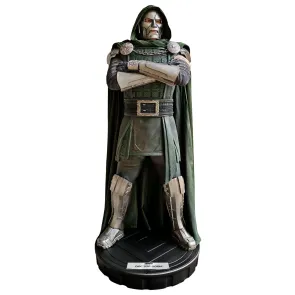 Marvel Avengers: Doomsday Lebensgroße Statue Doctor Doom 198 cm