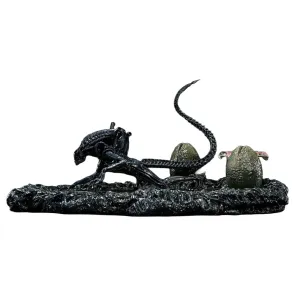 Aliens (Film) Ultimate Diorama Masterline Statue Warrior Xenomorph for Queen Alien 23 cm