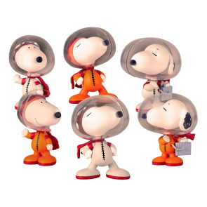 Peanuts Figuren Worlds Beyond Snoopy Kapsel Display (6)     