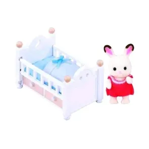 Sylvanian Families: Schokoladenhasen Baby mit Babybett Figur 5 cm 