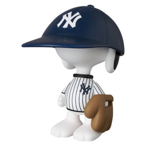 MLB × Peanuts UDF PVC Figur New York Yankees Snoopy 7 cm